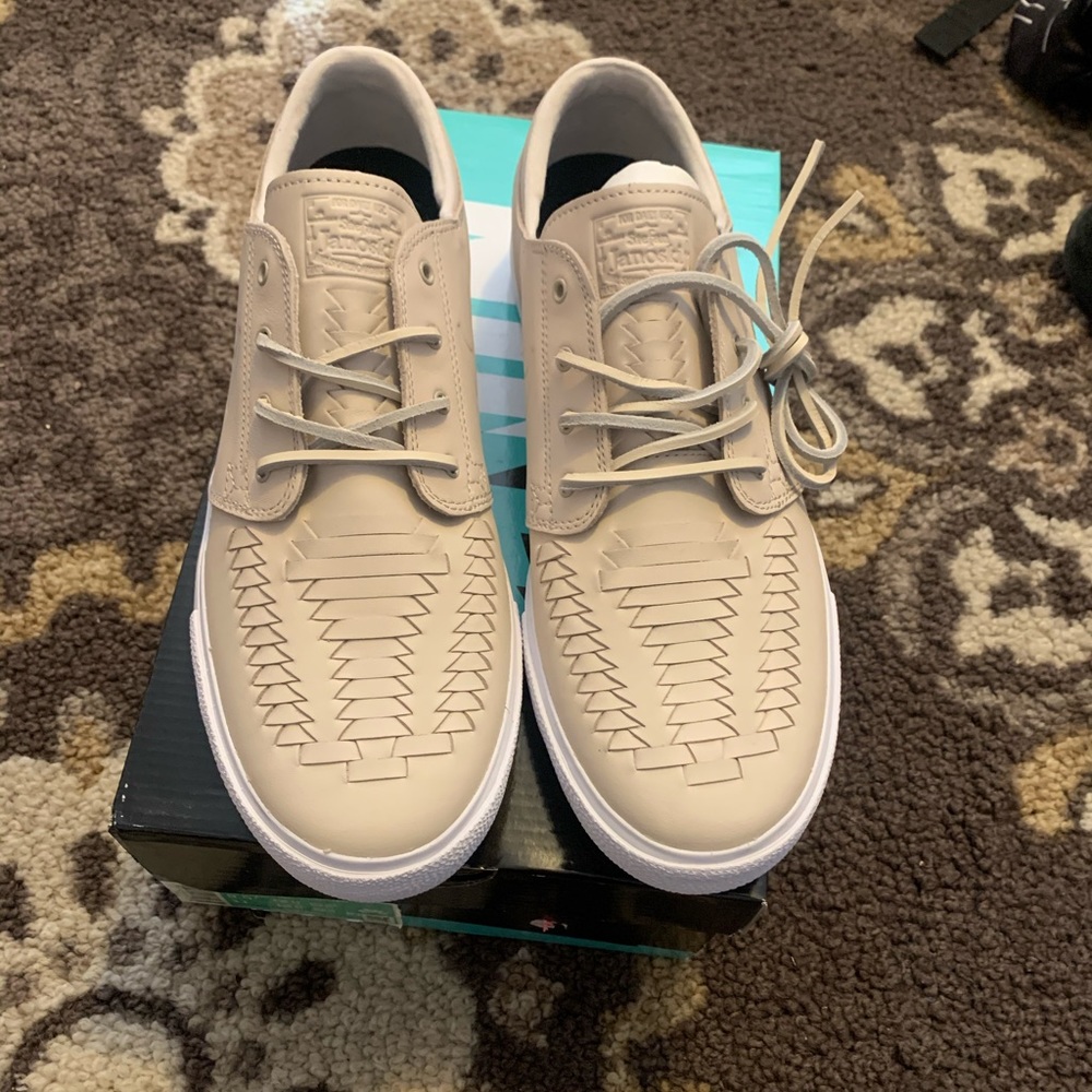 NIKE SB JANOSKI